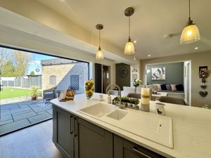 Photo 19- click for photo gallery